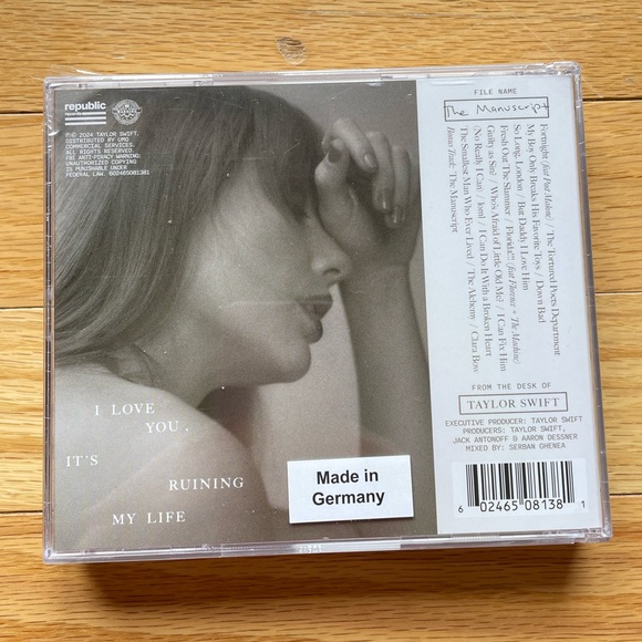 The Tortured Poets Department Collector’s Edition Deluxe CD “The Manuscript” - Picture 3 of 5